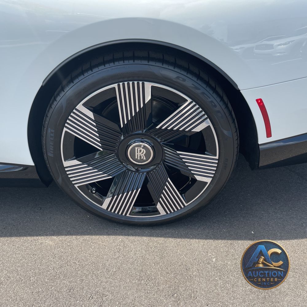 2024 Rolls-Royce Spectre Base
