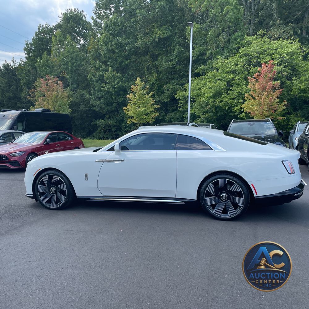 2024 Rolls-Royce Spectre Base