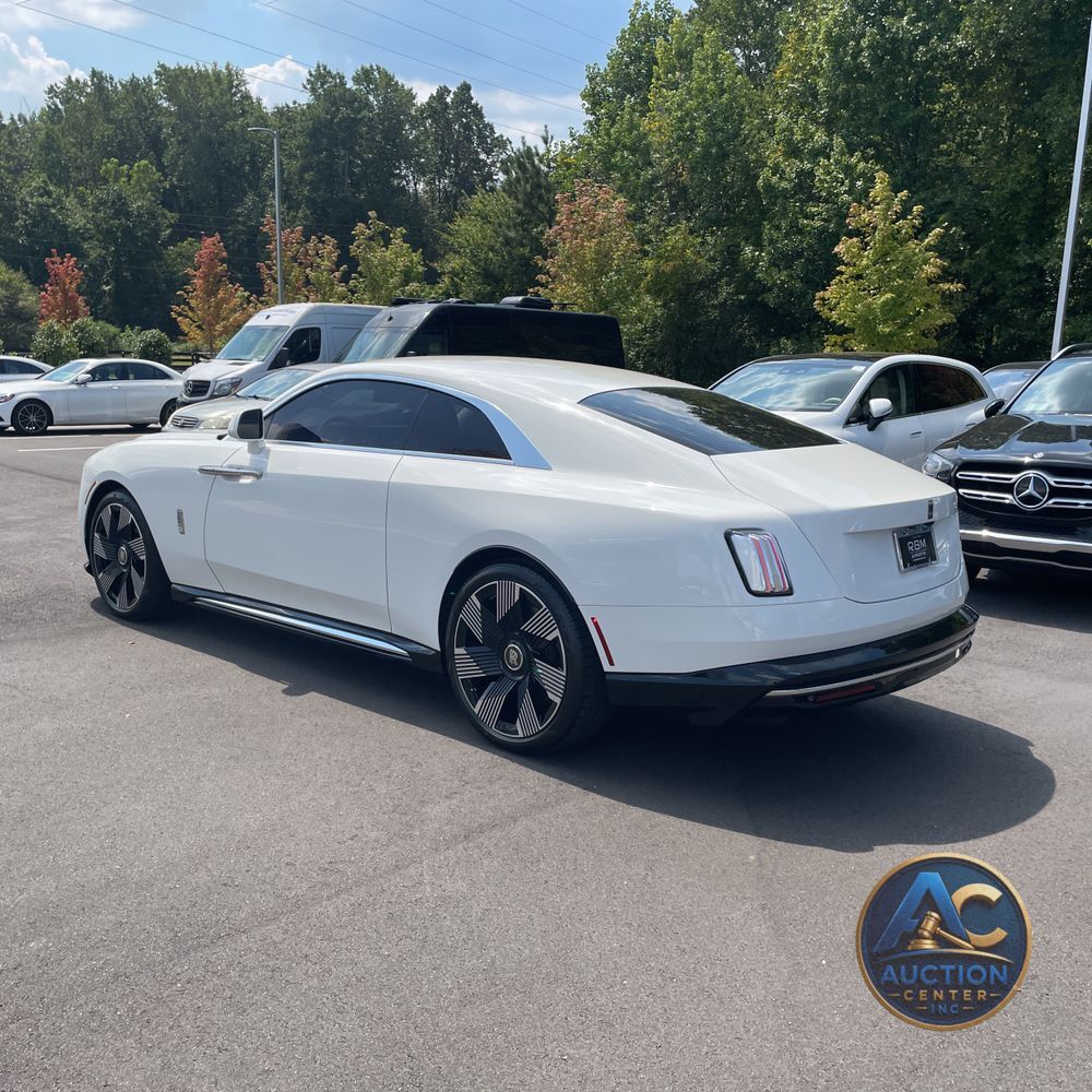 2024 Rolls-Royce Spectre Base