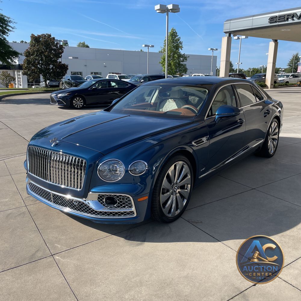 2022 Bentley Flying Spur Base