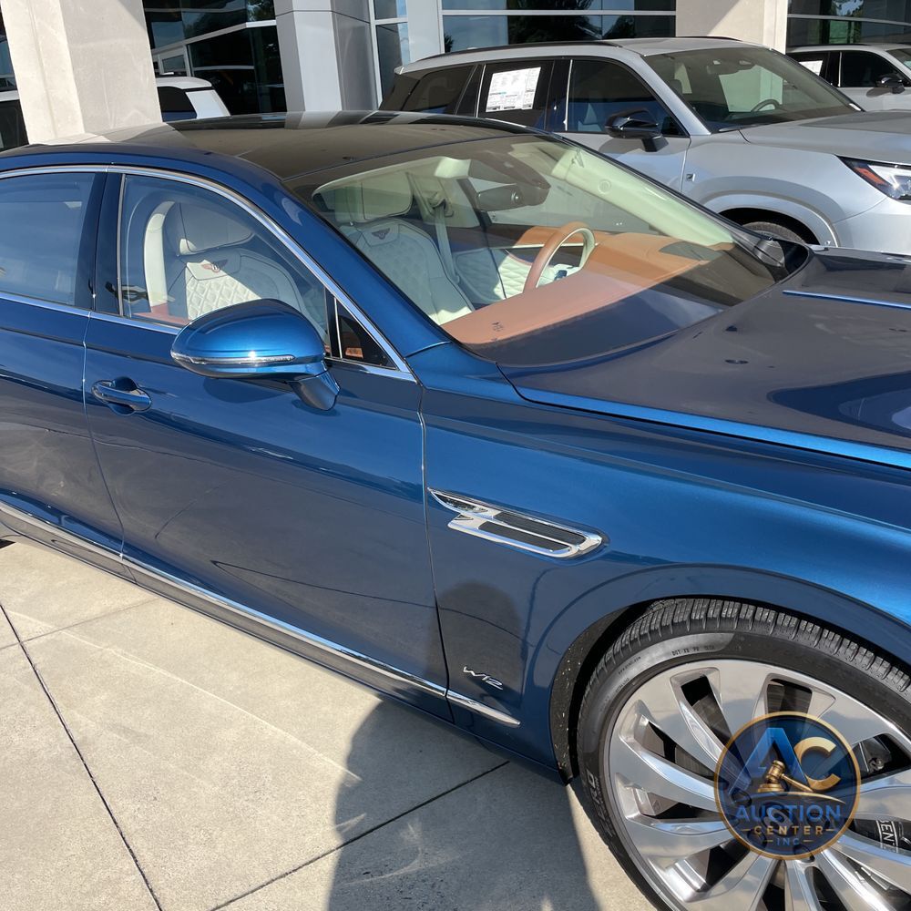 2022 Bentley Flying Spur Base