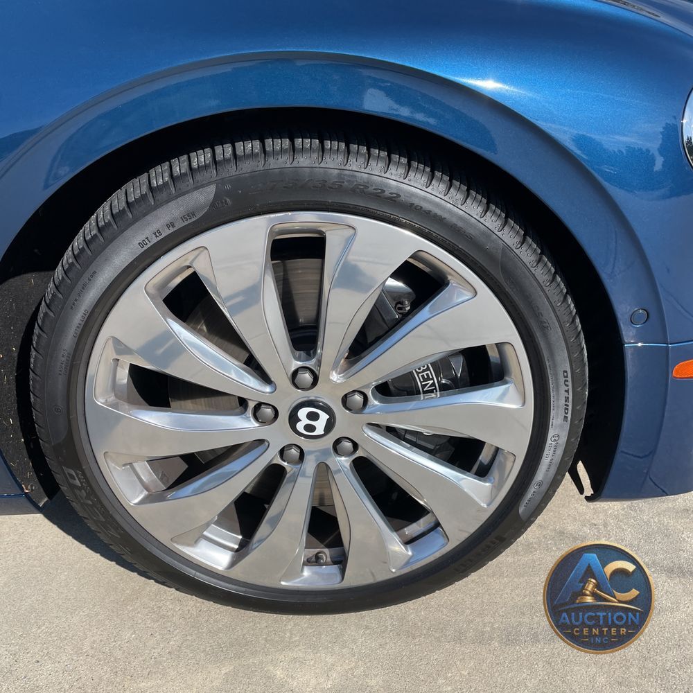2022 Bentley Flying Spur Base