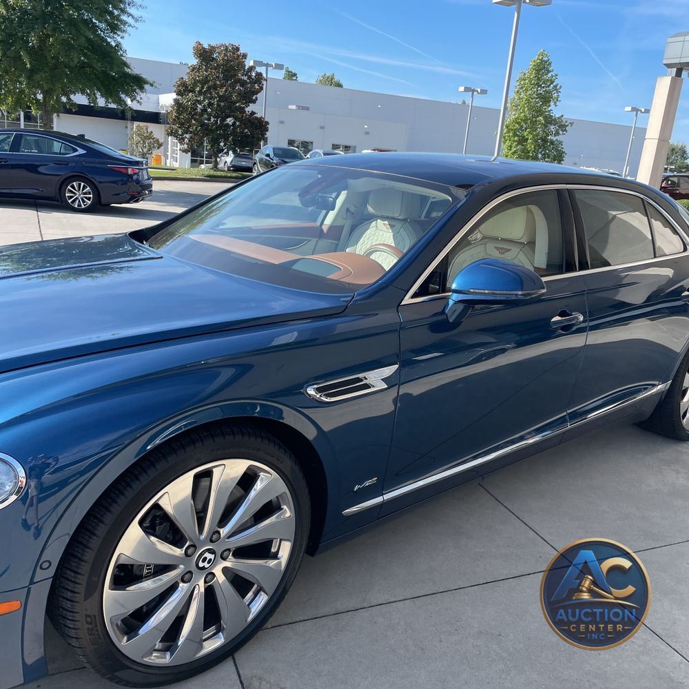 2022 Bentley Flying Spur Base