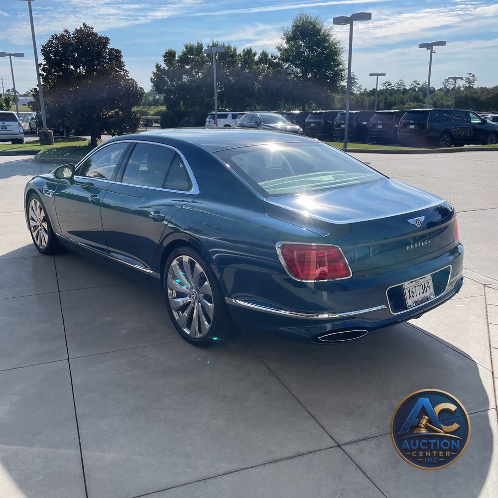 2022 Bentley Flying Spur Base