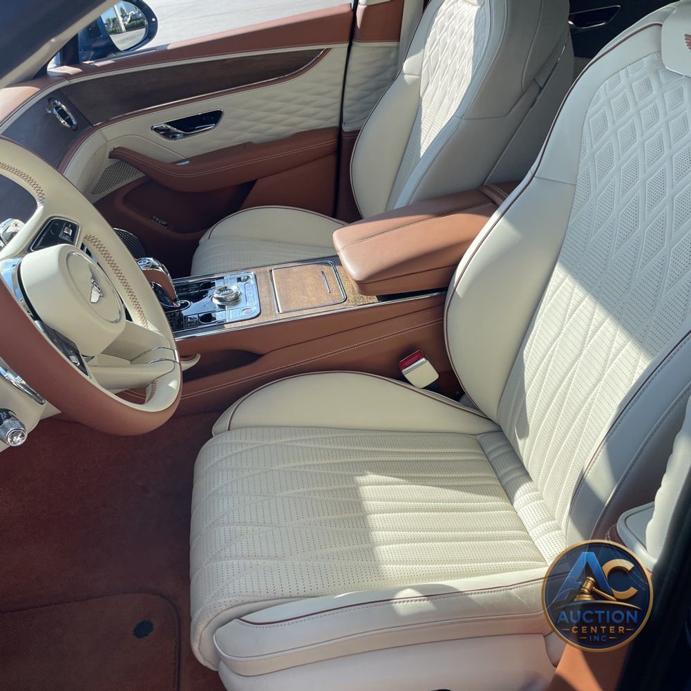 2022 Bentley Flying Spur Base