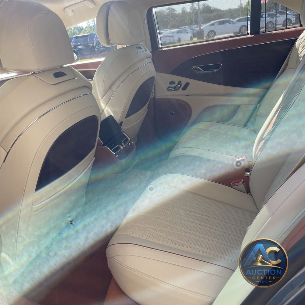 2022 Bentley Flying Spur Base