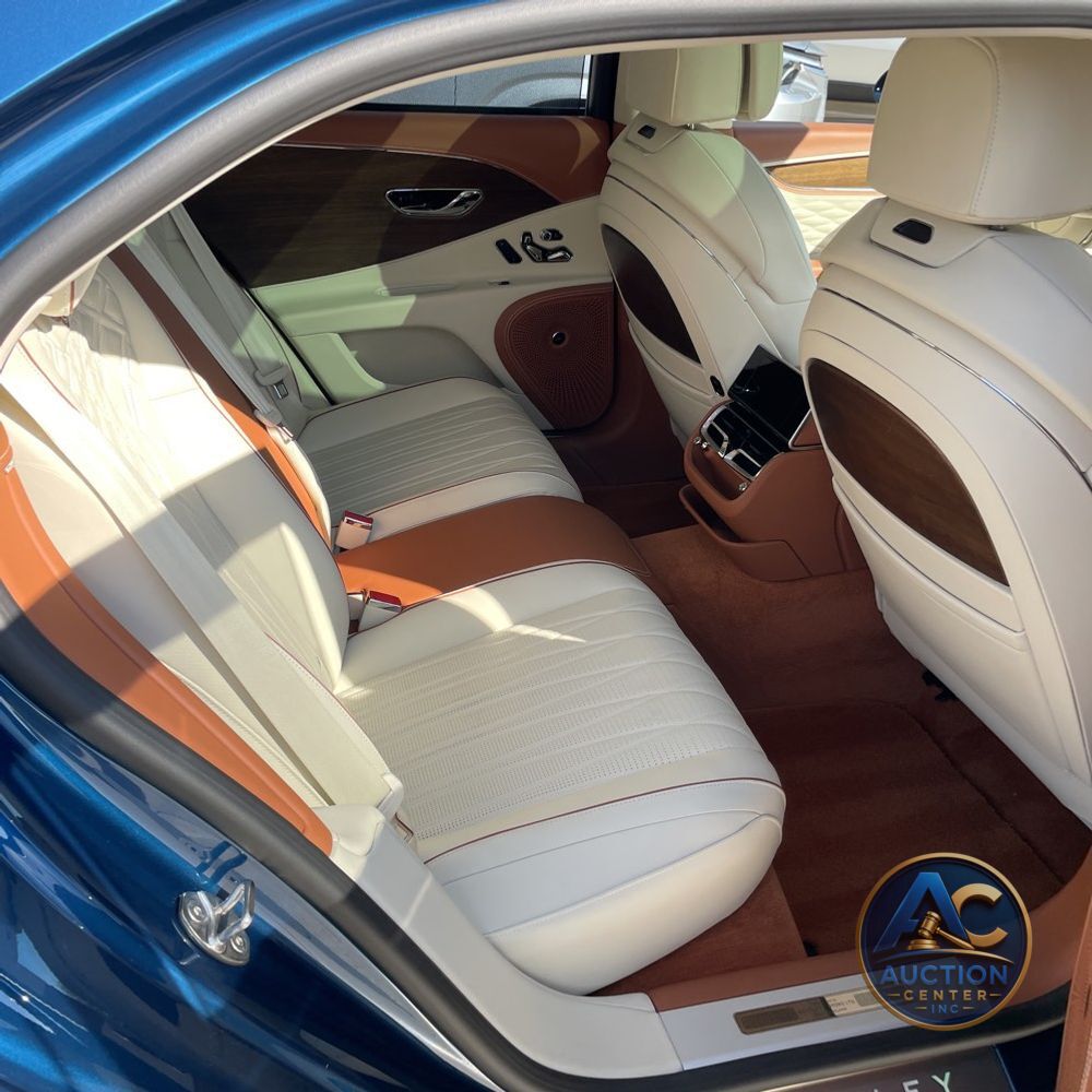 2022 Bentley Flying Spur Base