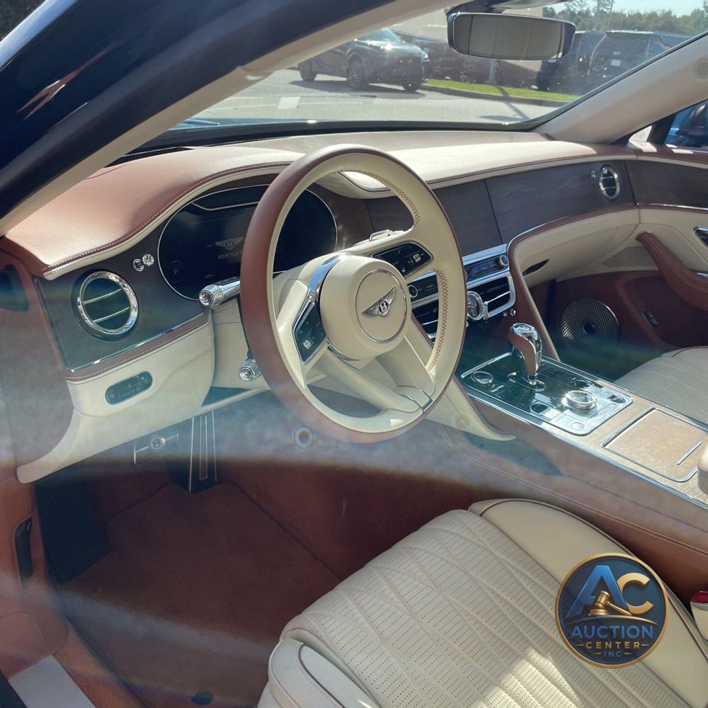 2022 Bentley Flying Spur Base