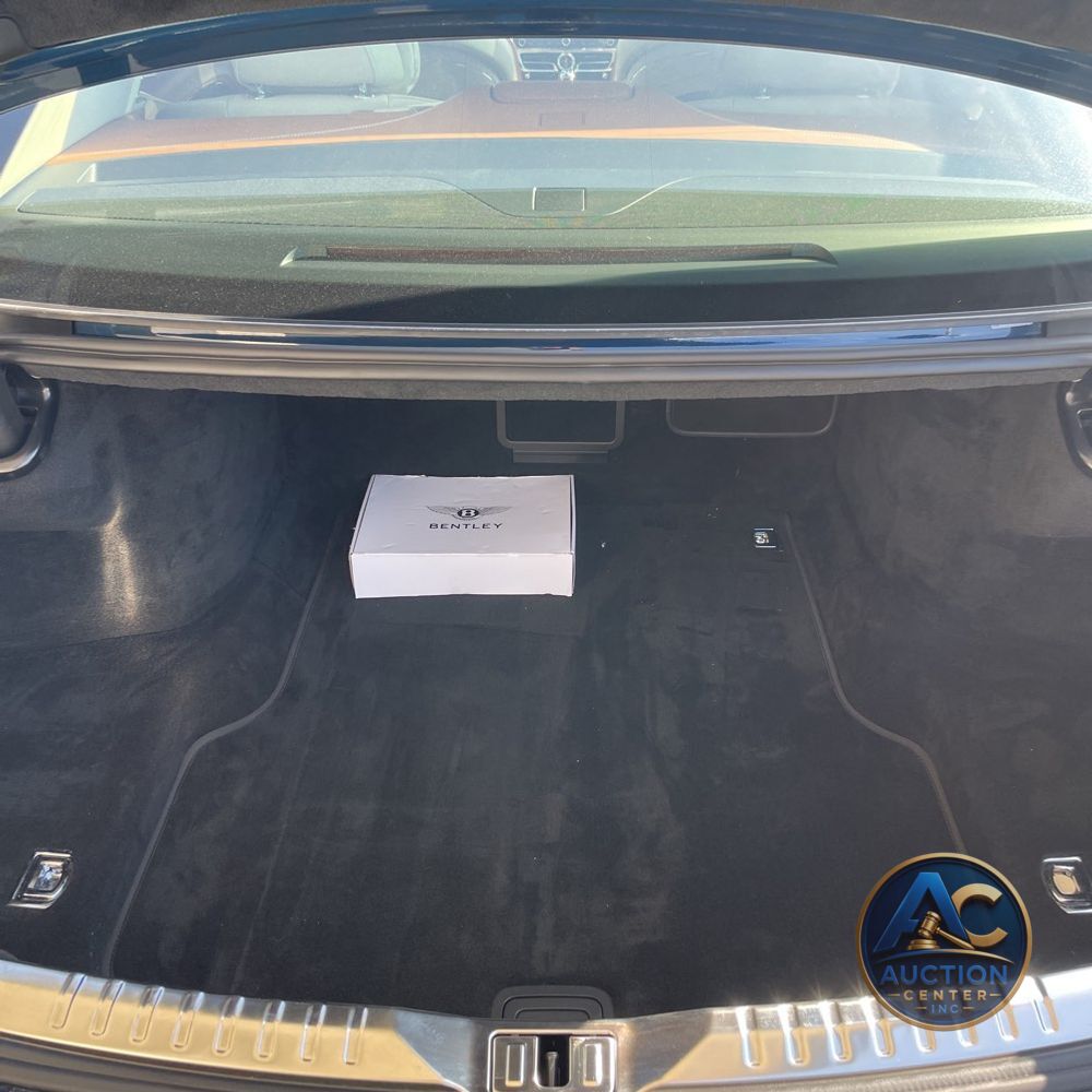2022 Bentley Flying Spur Base