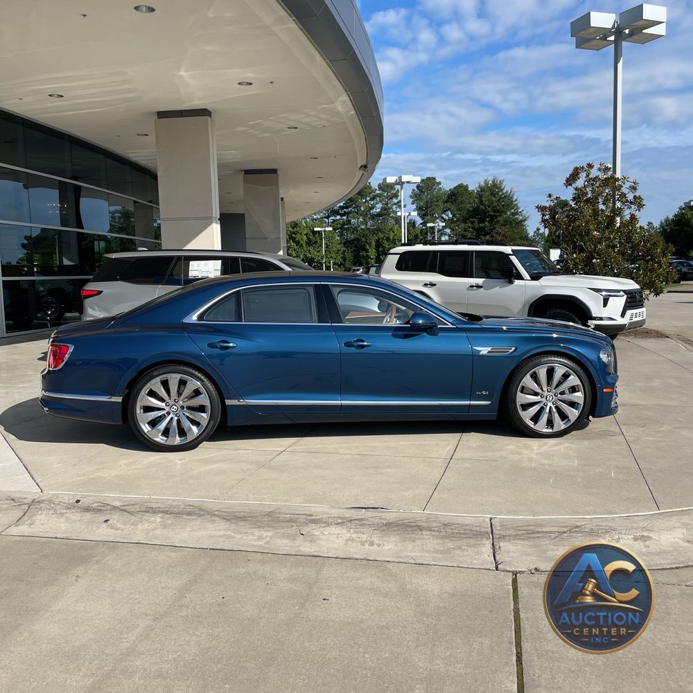 2022 Bentley Flying Spur Base