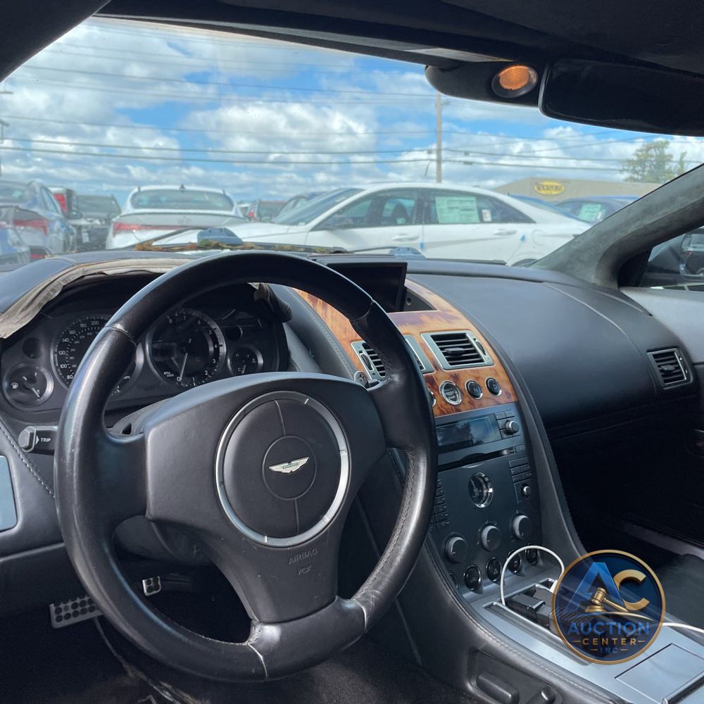 2005 Aston Martin DB9 Volante