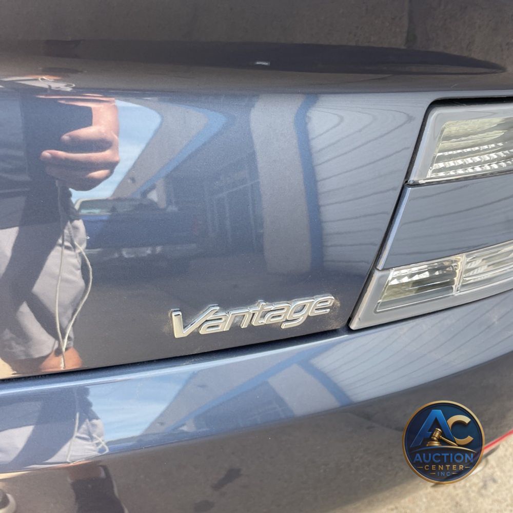 2010 Aston Martin Vantage V8