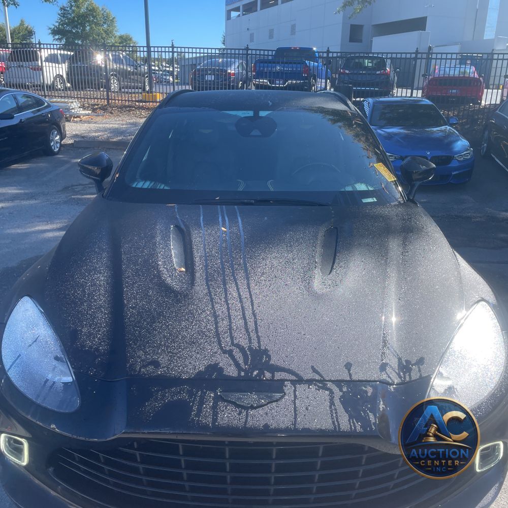 2021 Aston Martin DBX