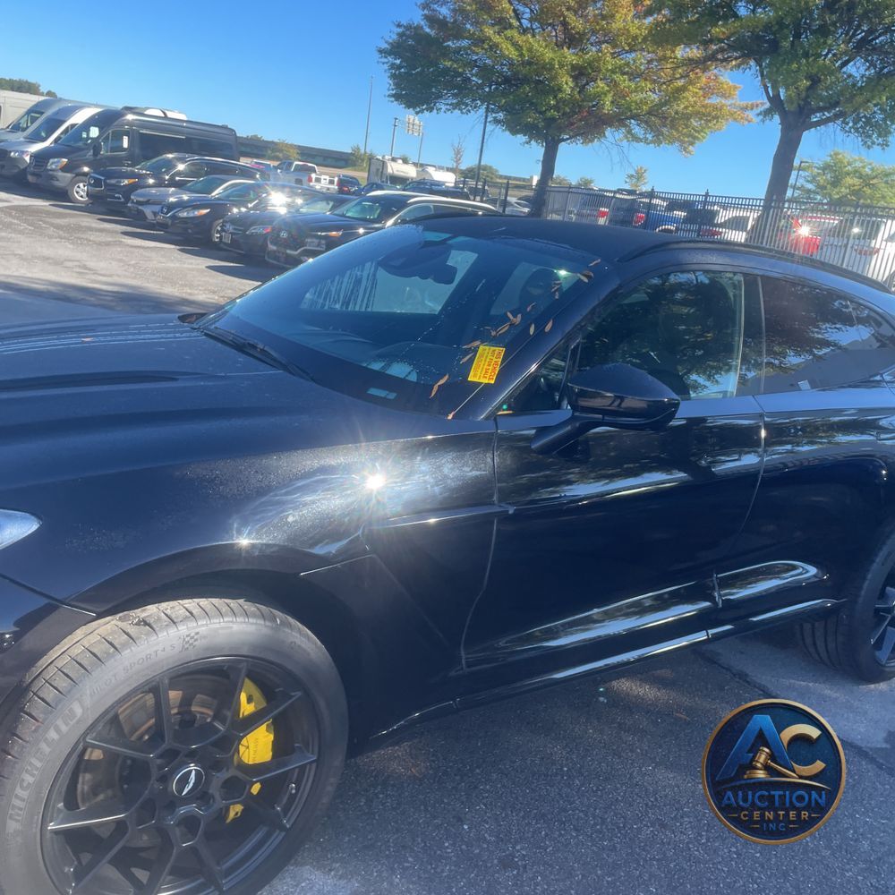 2021 Aston Martin DBX