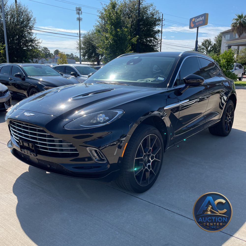 2021 Aston Martin DBX