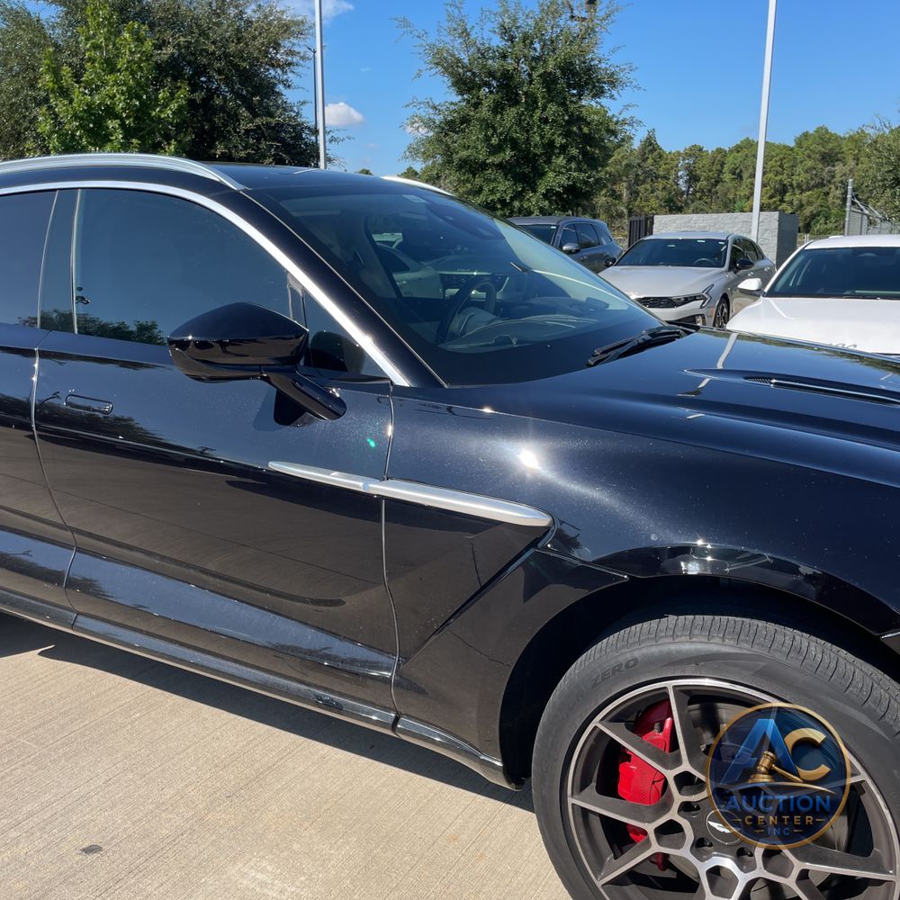 2021 Aston Martin DBX