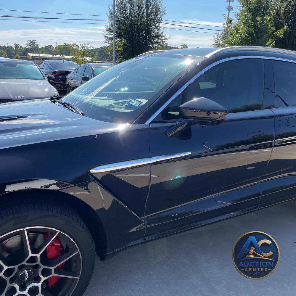 2021 Aston Martin DBX