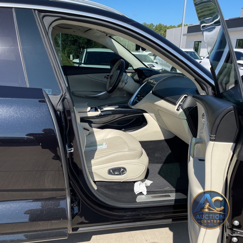 2021 Aston Martin DBX