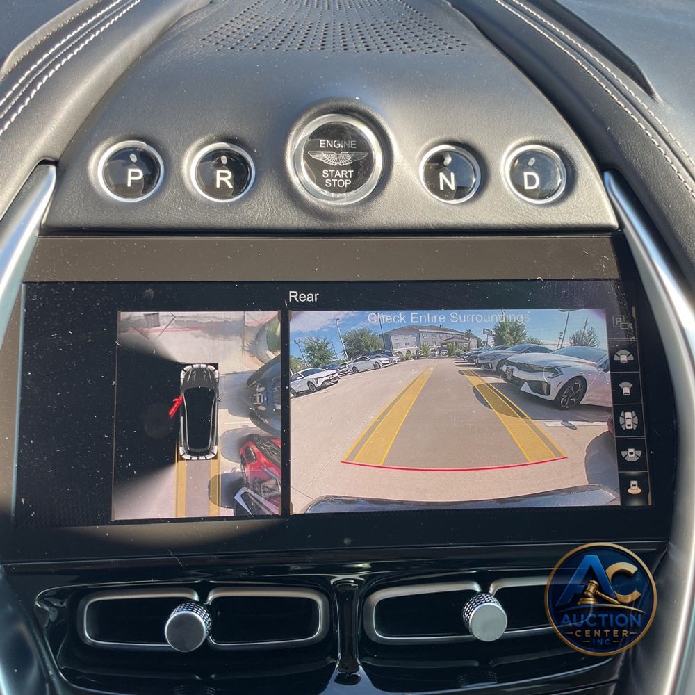 2021 Aston Martin DBX