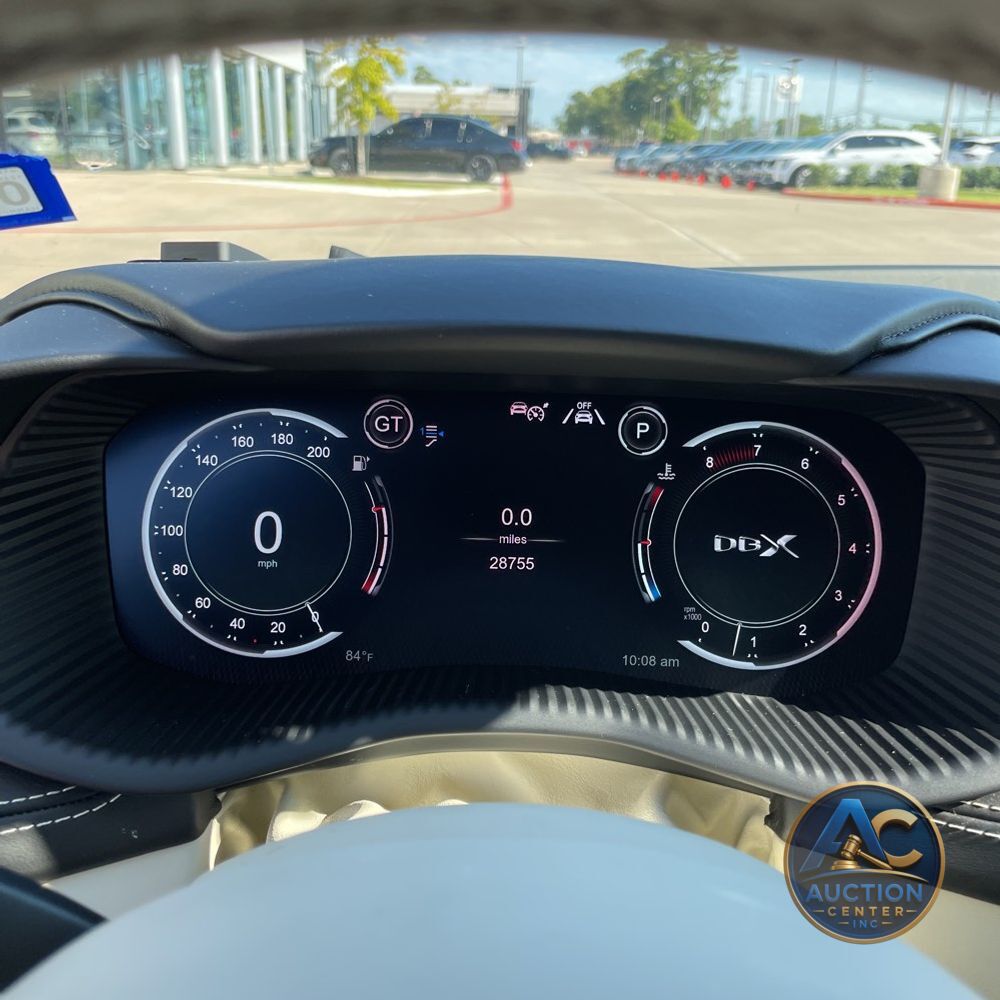 2021 Aston Martin DBX