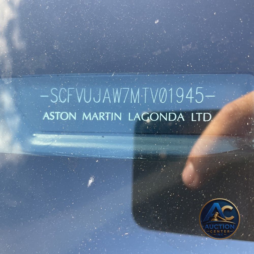 2021 Aston Martin DBX