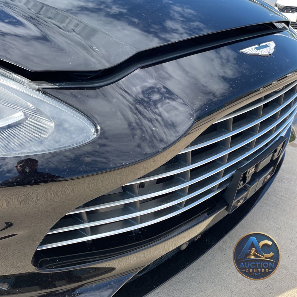 2021 Aston Martin DBX