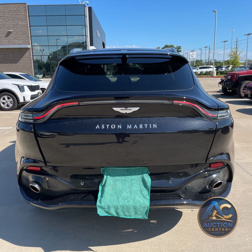 2021 Aston Martin DBX