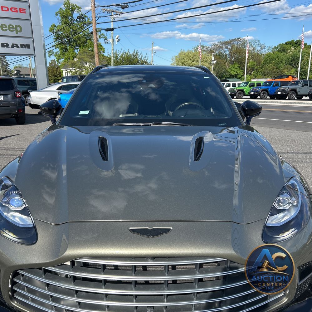 2024 Aston Martin DBX 707