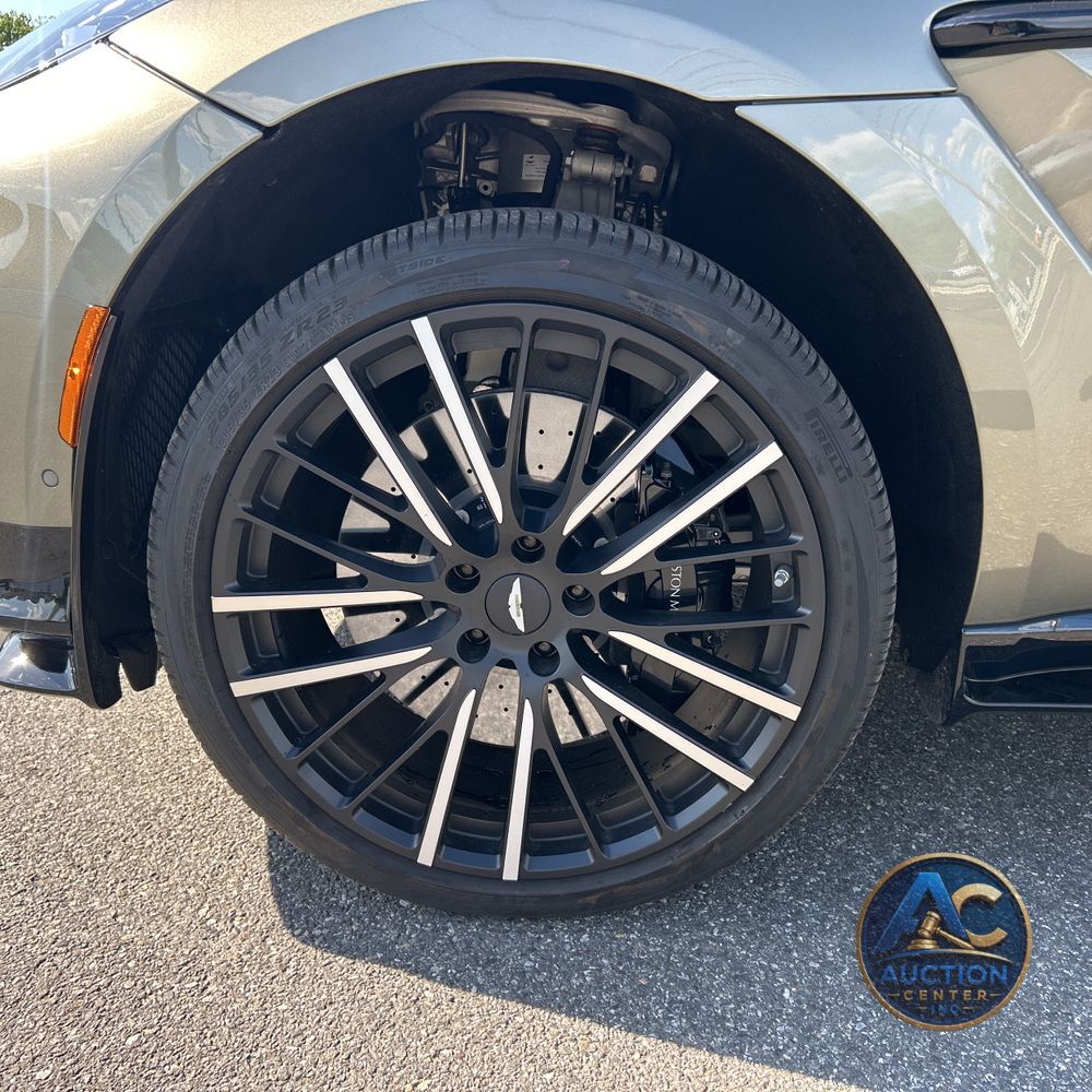 2024 Aston Martin DBX 707