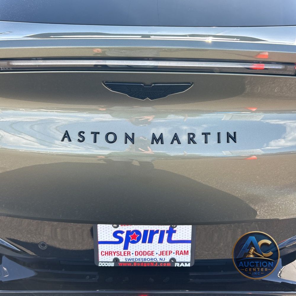 2024 Aston Martin DBX 707
