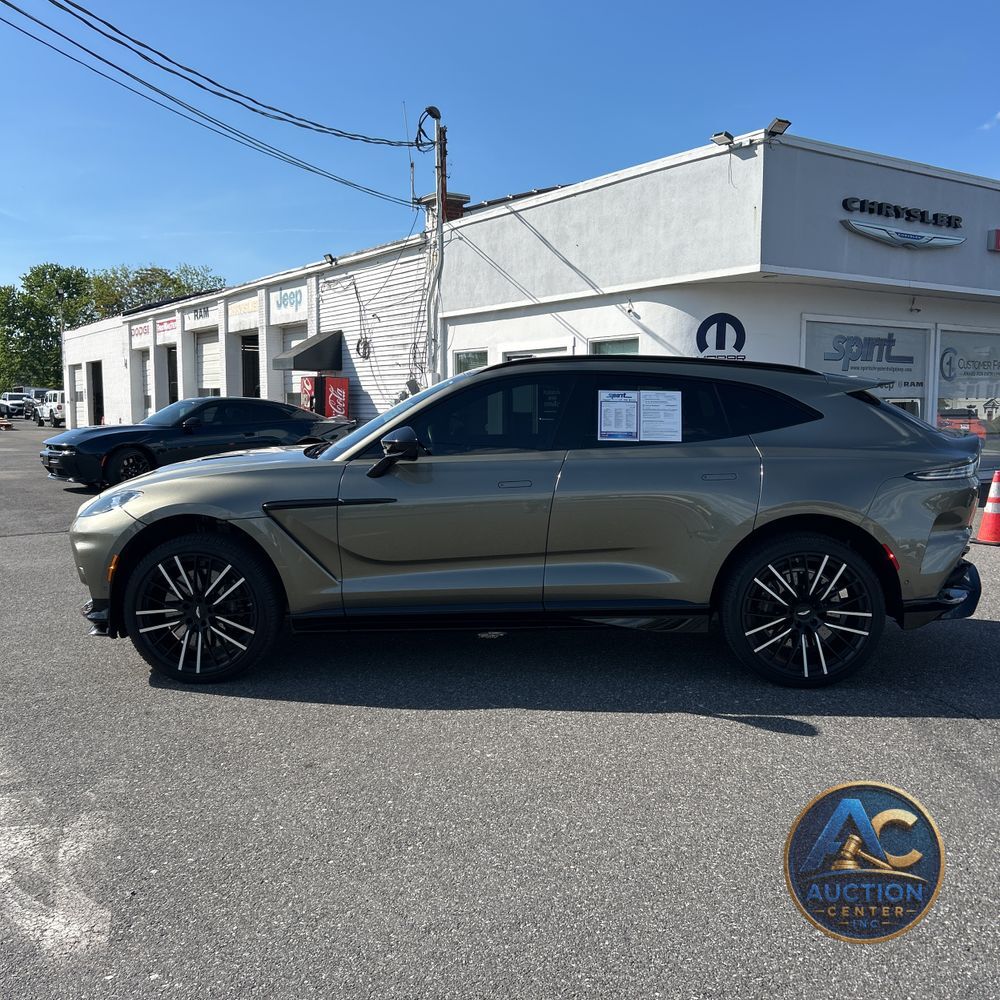 2024 Aston Martin DBX 707
