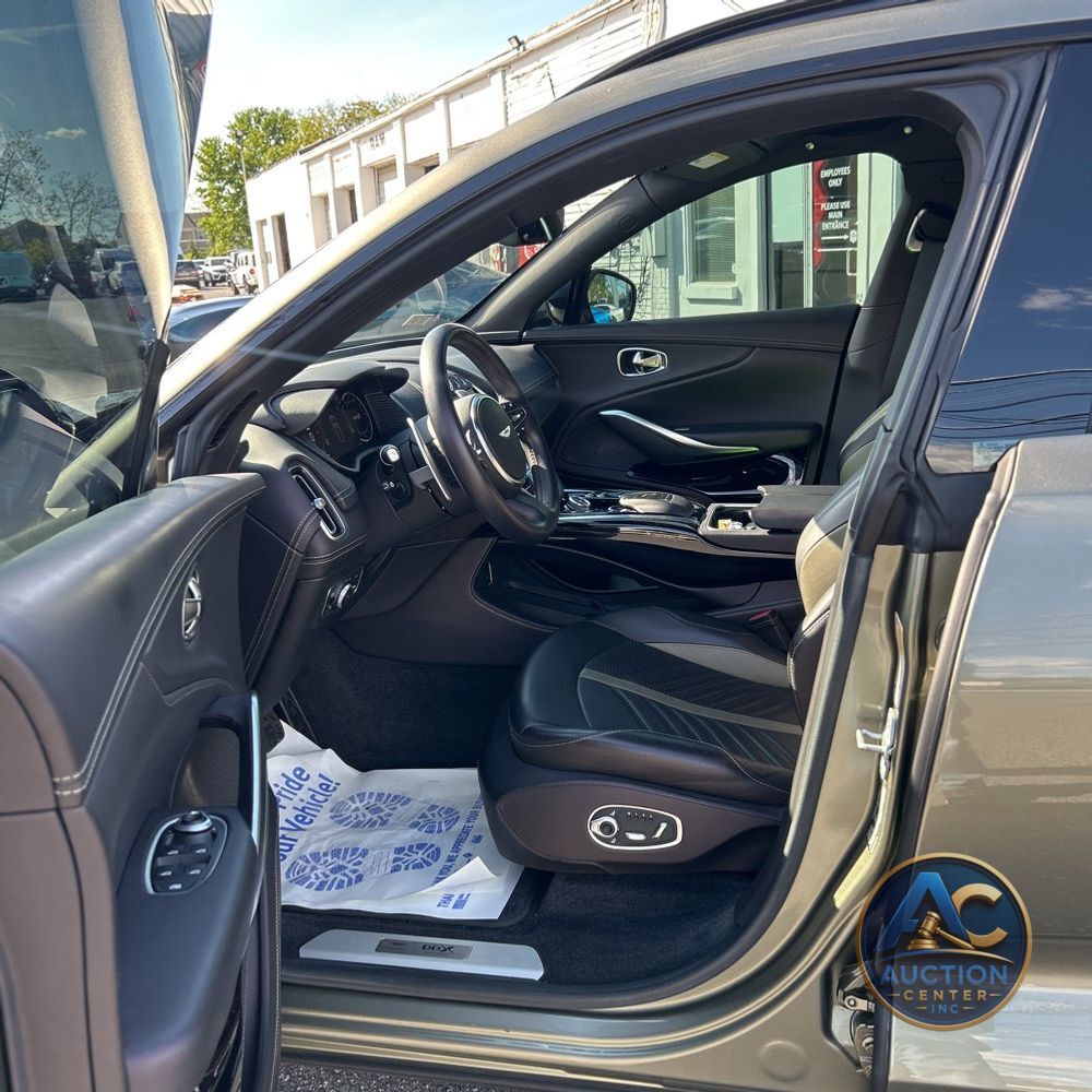 2024 Aston Martin DBX 707