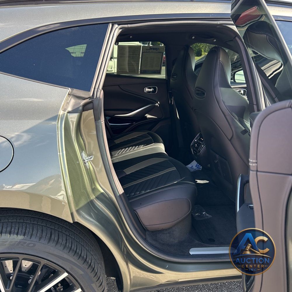 2024 Aston Martin DBX 707