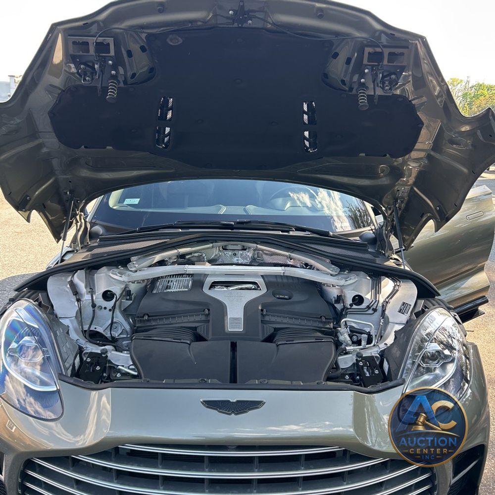 2024 Aston Martin DBX 707