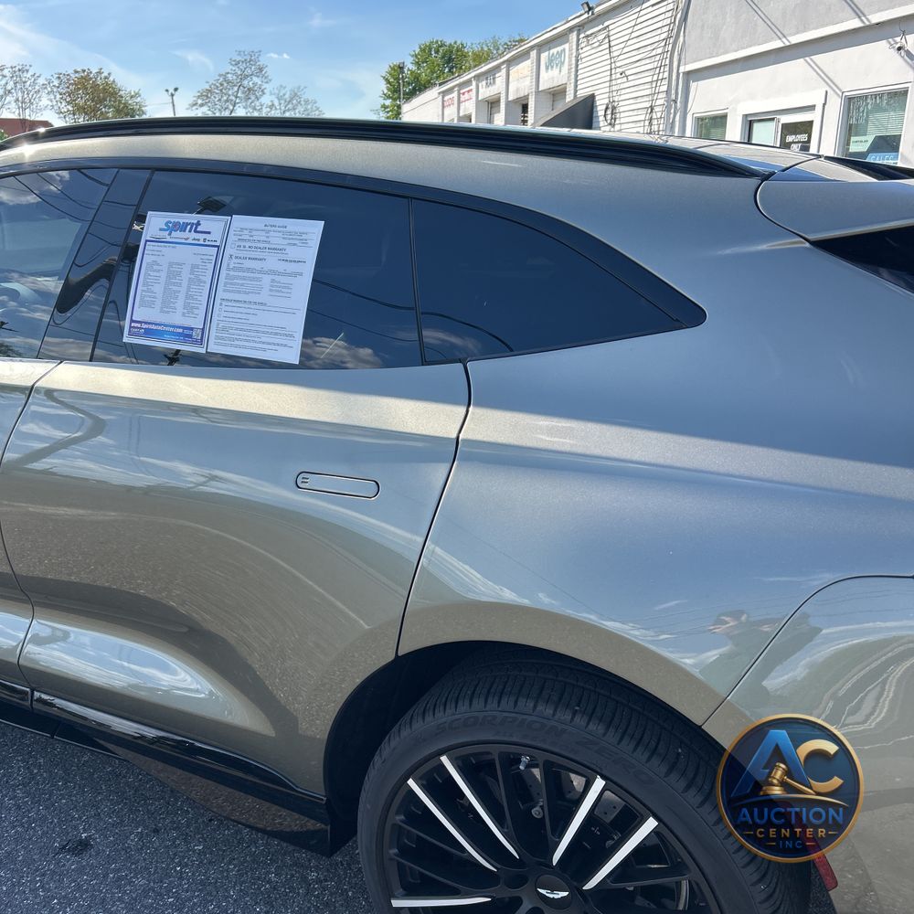 2024 Aston Martin DBX 707