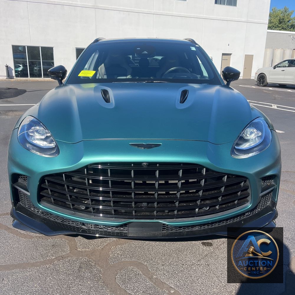 2023 Aston Martin DBX 707