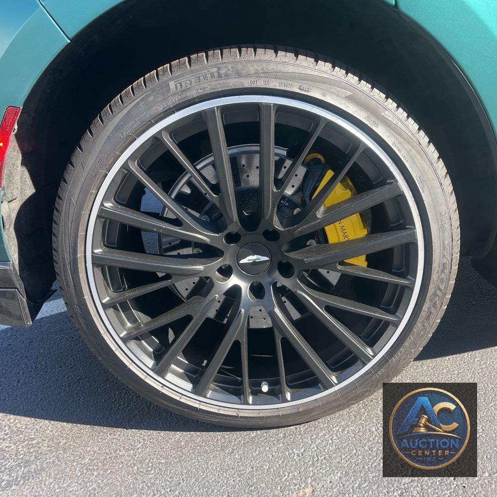 2023 Aston Martin DBX 707
