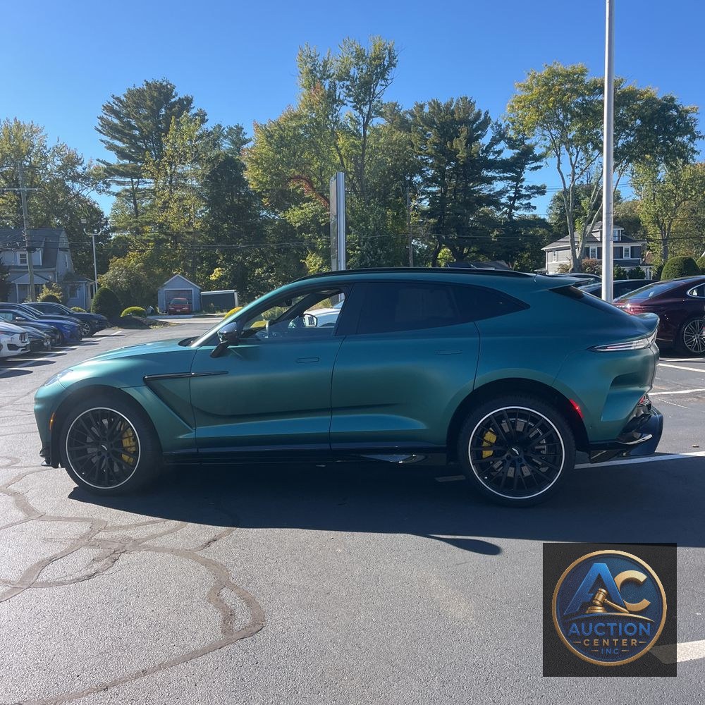 2023 Aston Martin DBX 707