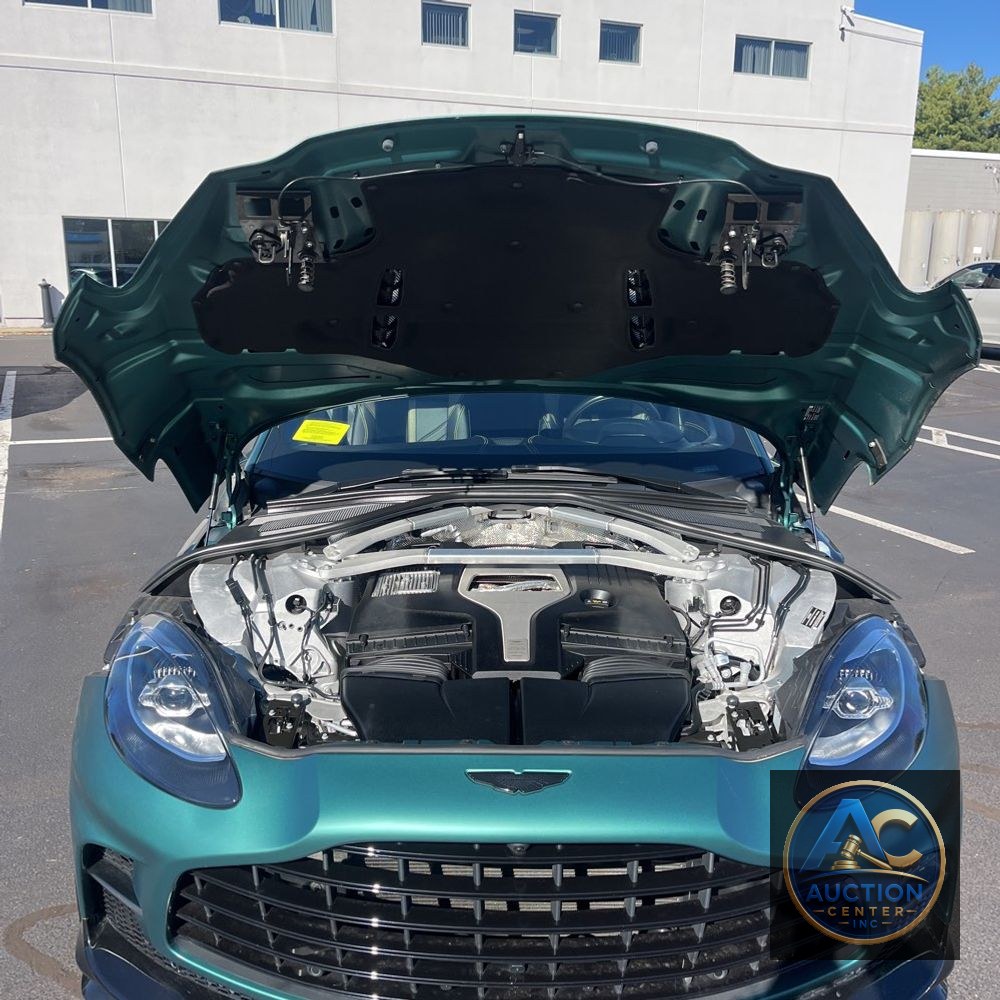 2023 Aston Martin DBX 707