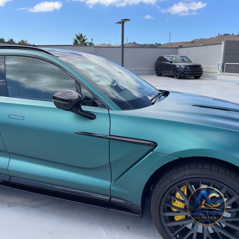 2025 Aston Martin DBX 707