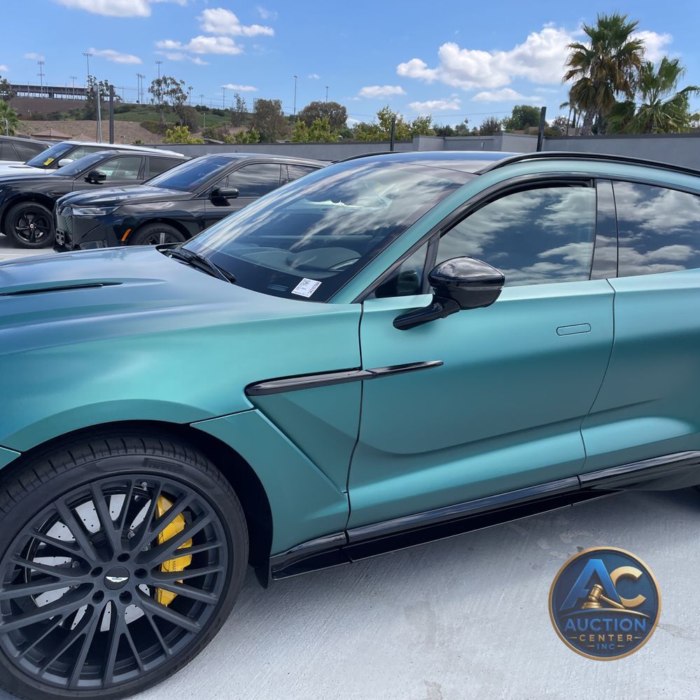 2025 Aston Martin DBX 707