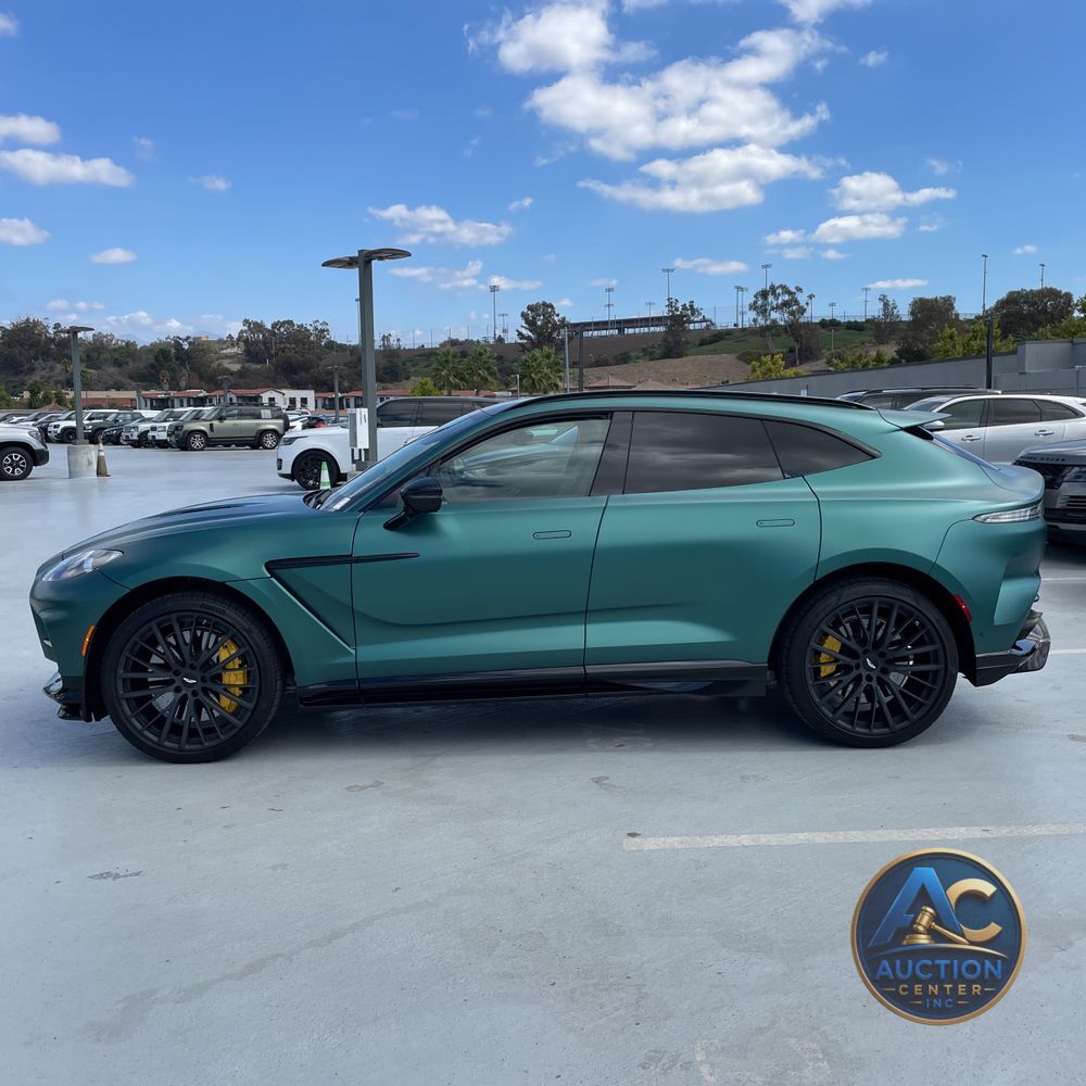 2025 Aston Martin DBX 707