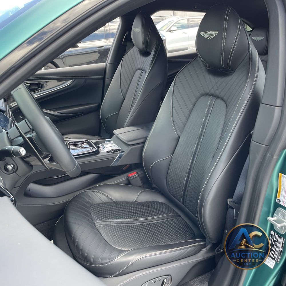 2025 Aston Martin DBX 707