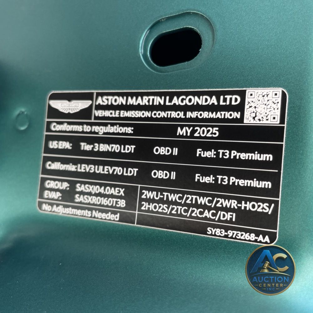 2025 Aston Martin DBX 707