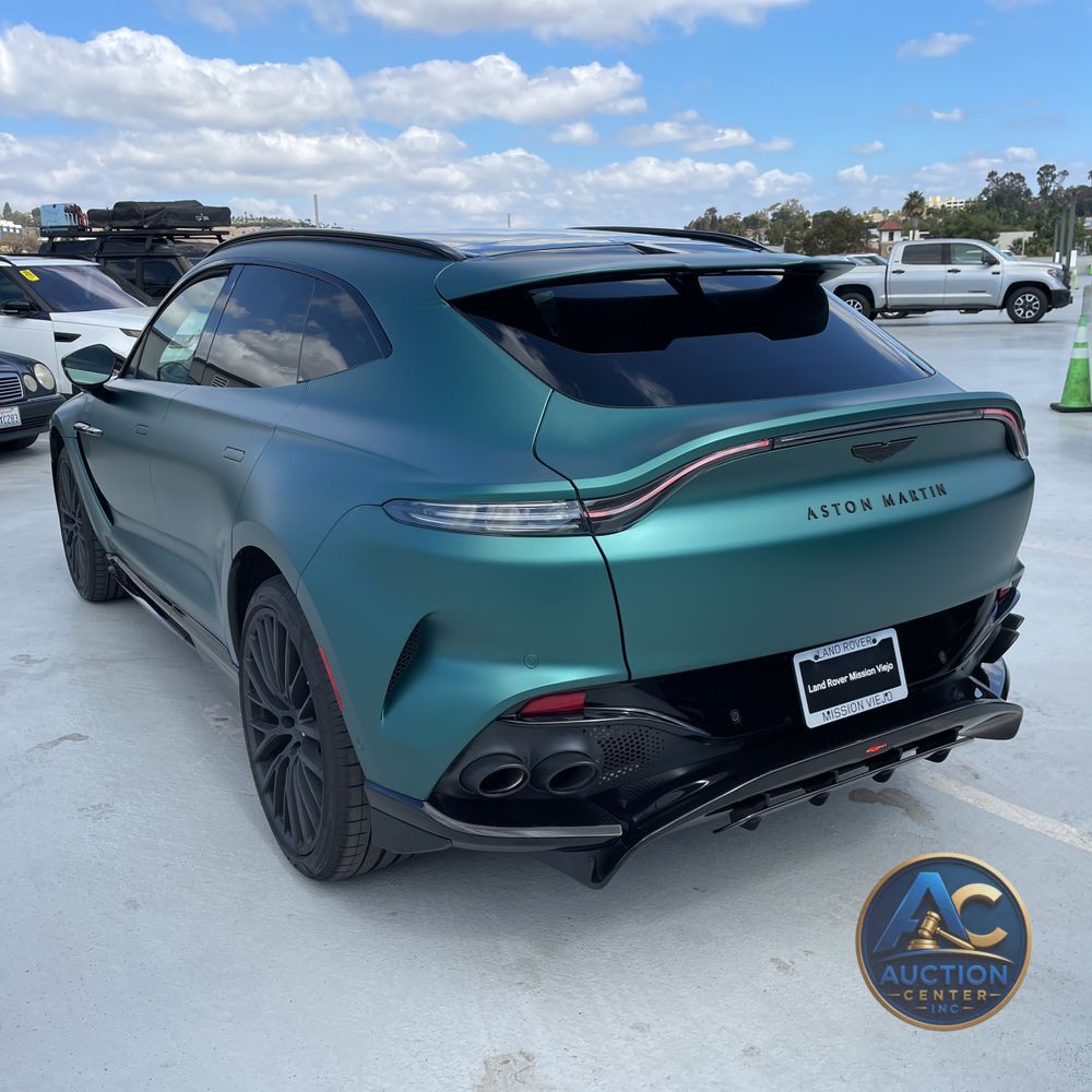 2025 Aston Martin DBX 707
