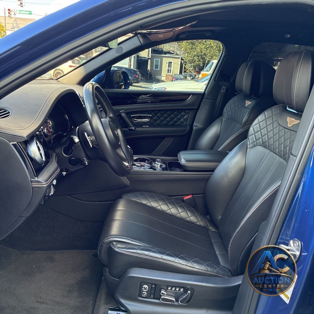 2017 Bentley Bentayga Base