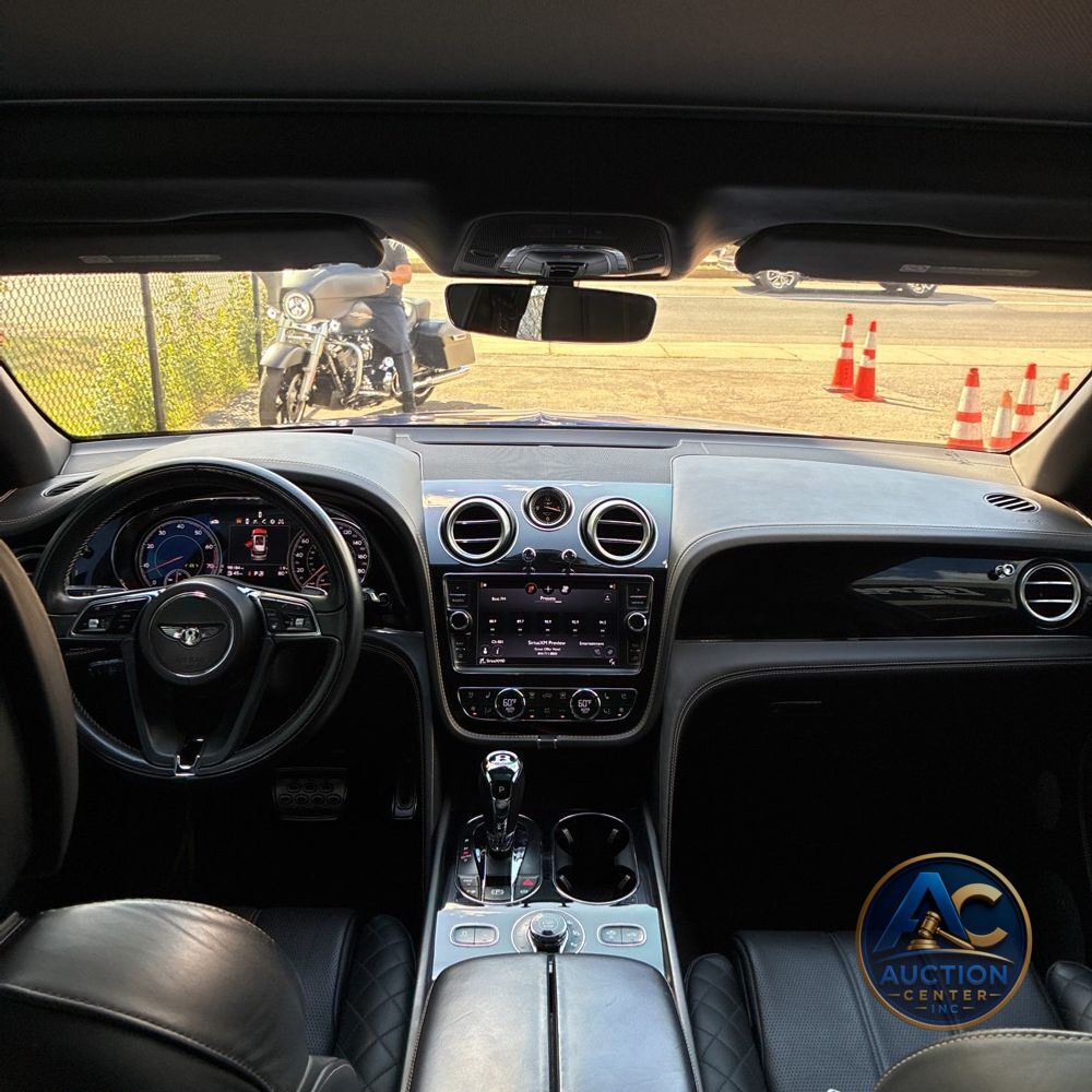 2017 Bentley Bentayga Base