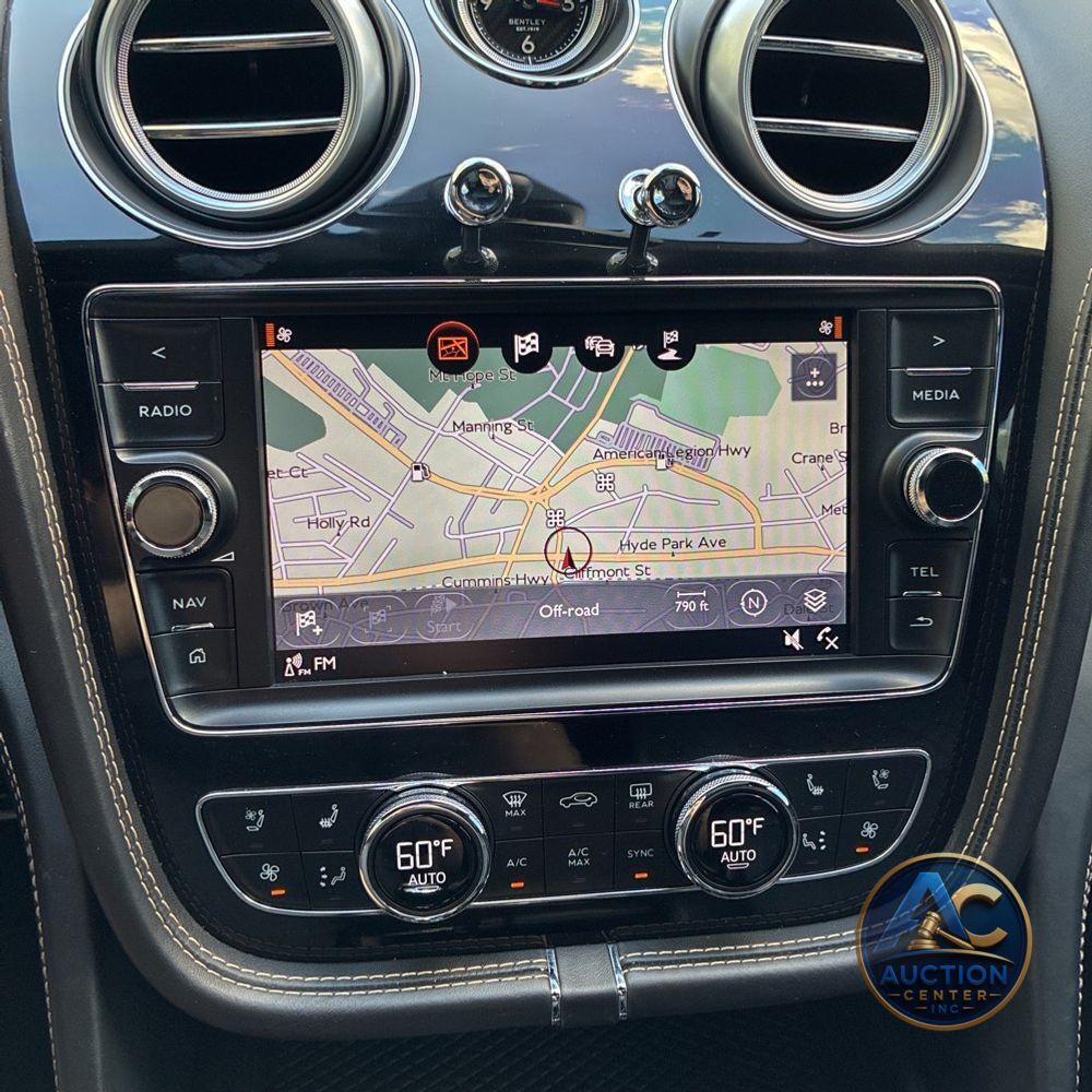 2017 Bentley Bentayga Base