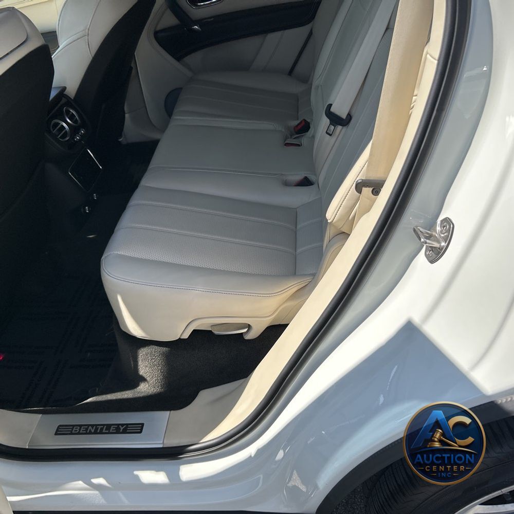 2018 Bentley Bentayga Base