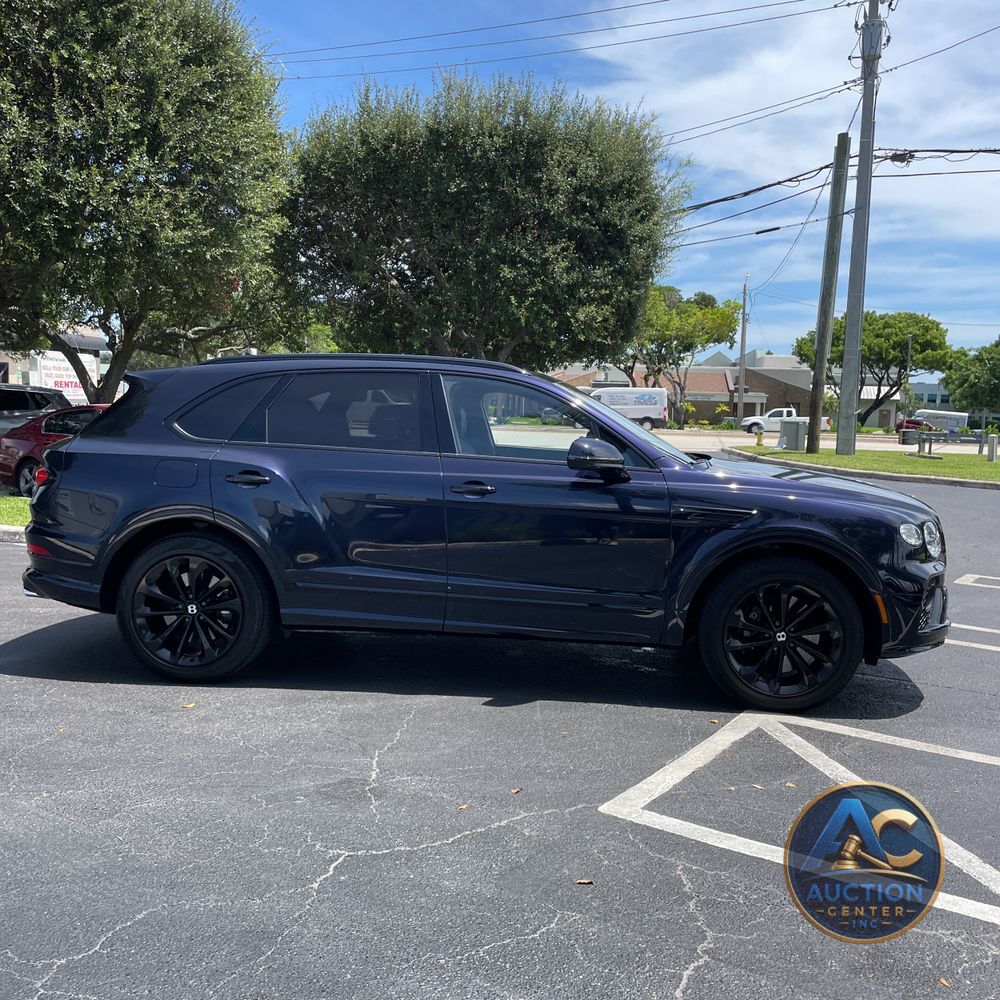 2022 Bentley Bentayga V8